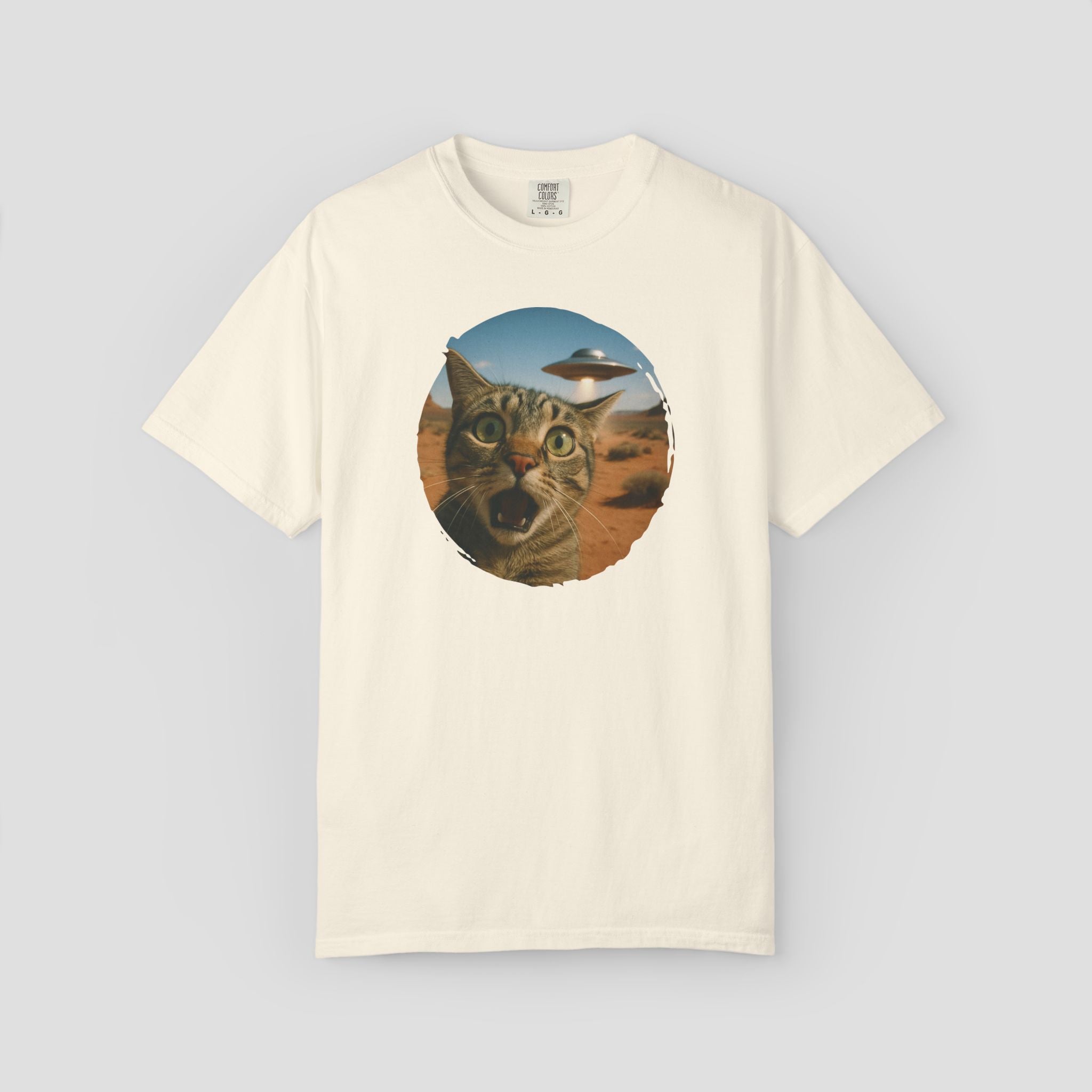 Cat Selfie UFO Funny T-Shirt